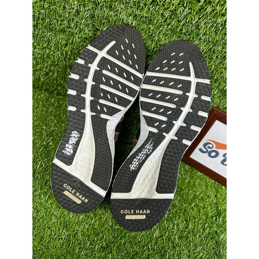COLE HAAN ZEROGRAND - OVERTAKE LITE ANIMAL PRINT KNIT RUNNING SHOES - Women's 8 - Picture 3 of 6